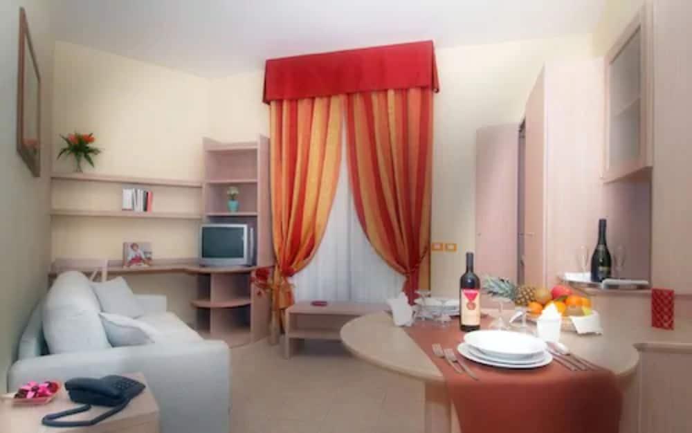 Complesso L'Oasi Hotel Aranova ภายนอก รูปภาพ