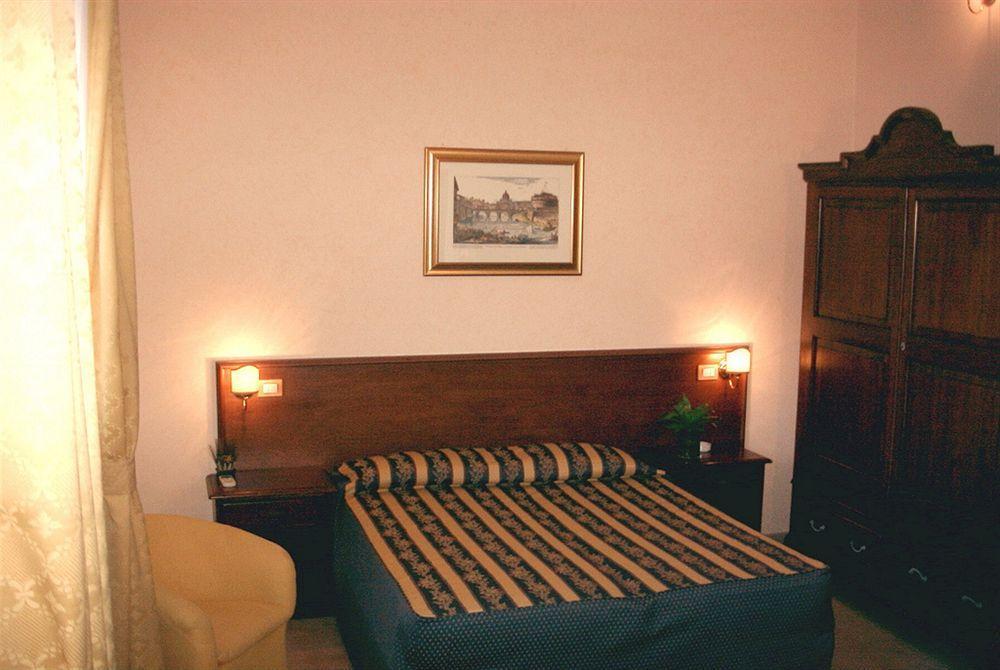 Complesso L'Oasi Hotel Aranova ภายนอก รูปภาพ