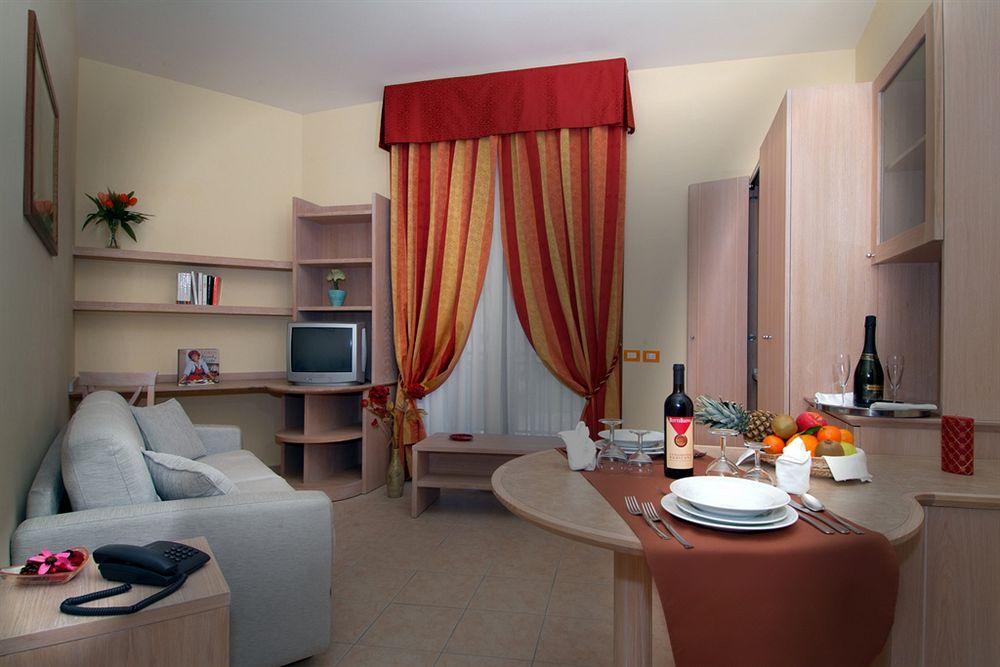Complesso L'Oasi Hotel Aranova ภายนอก รูปภาพ