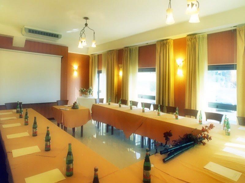 Complesso L'Oasi Hotel Aranova ภายนอก รูปภาพ